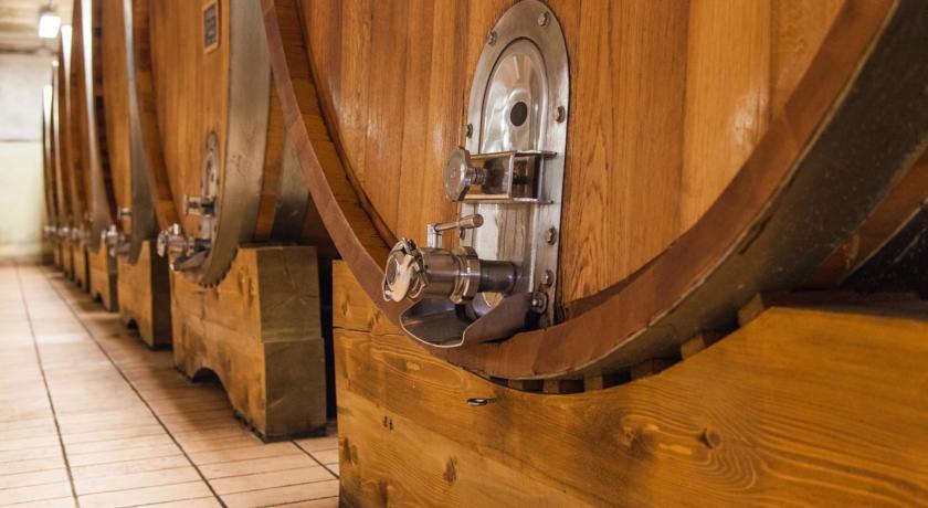 Cascina Arcangelo Raffaele Verduno Dış mekan fotoğraf